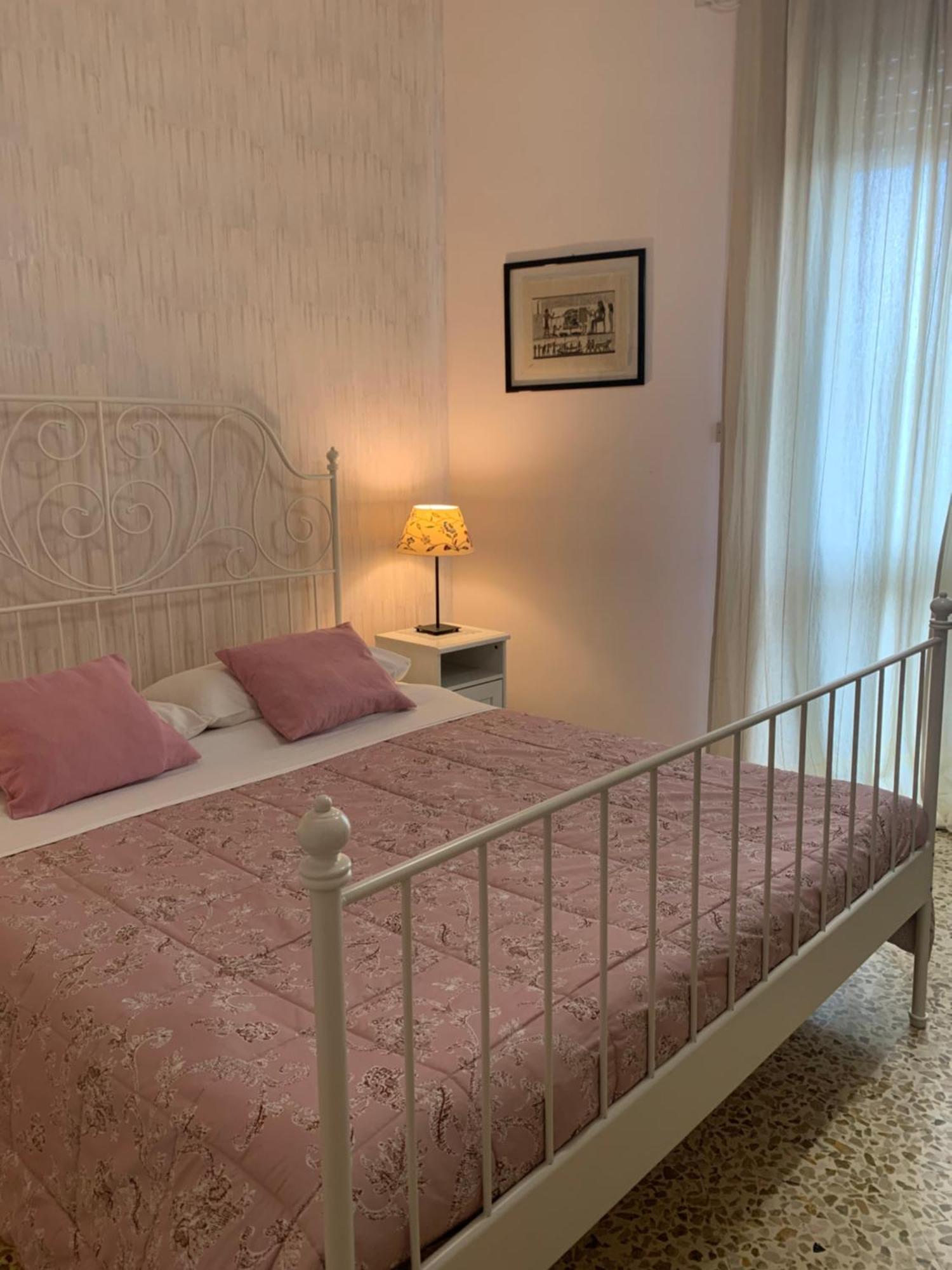 Apartamento La Casa Di Chicca Lecce Exterior foto